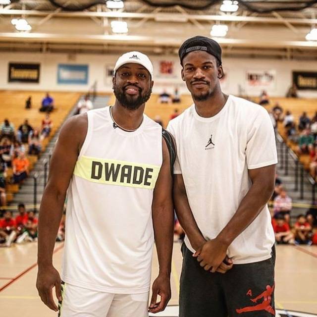 状态火热！杰伦威19中11轰赛季新高25分