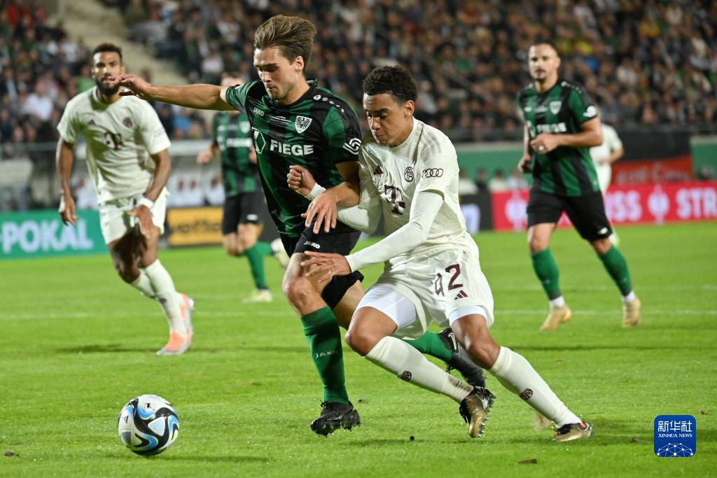 NBA掘金与凯尔特人鏖战三加时，比赛悬念十足