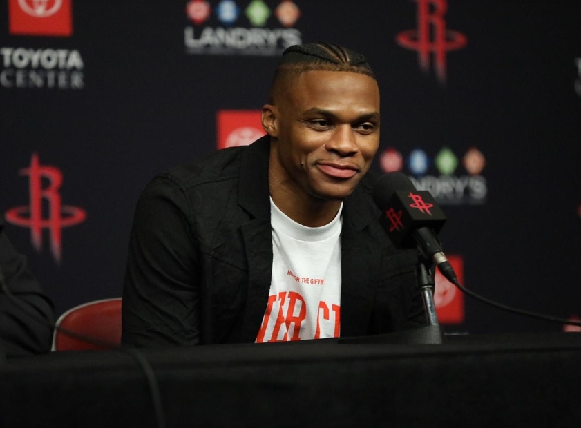 数据网站分析字母哥未来：三成概率留队，三成概率去尼克斯