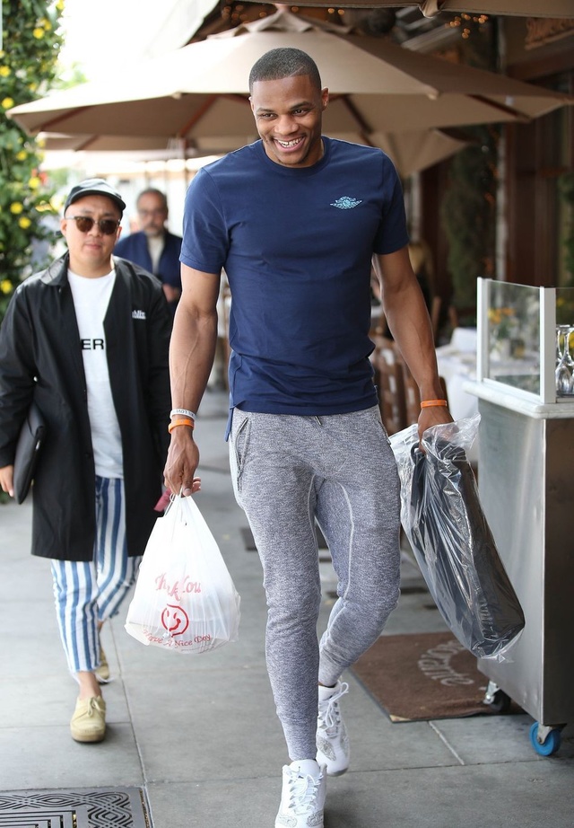 CBA杯战报：米奇22分6板，青岛107-76狂胜北京