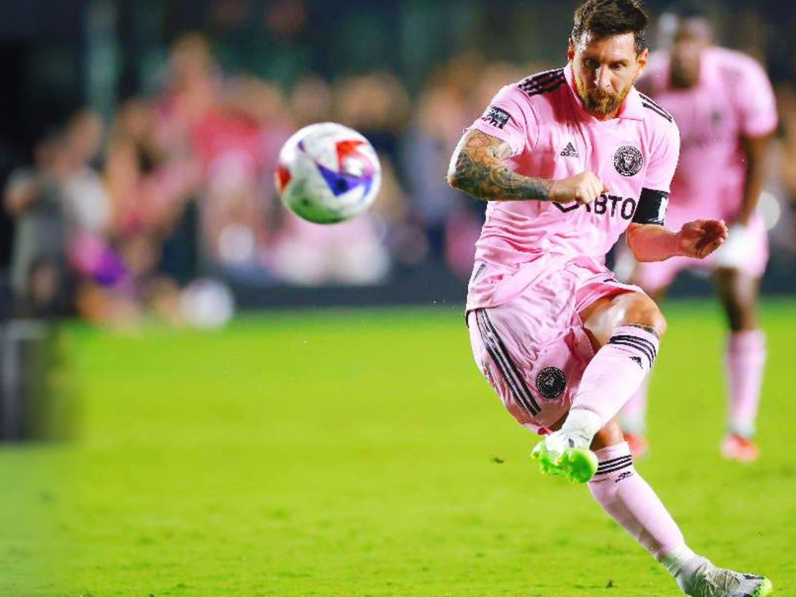 崔永熙康复训练动态：目前在东莞篮球学校进行球场康复训练